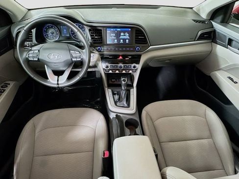 Used 2020 Hyundai Elantra Value Edition image 24