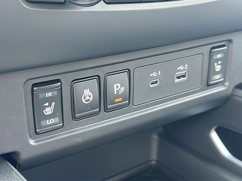 New 2026 Nissan Frontier SV w/ SV Convenience Package image 24