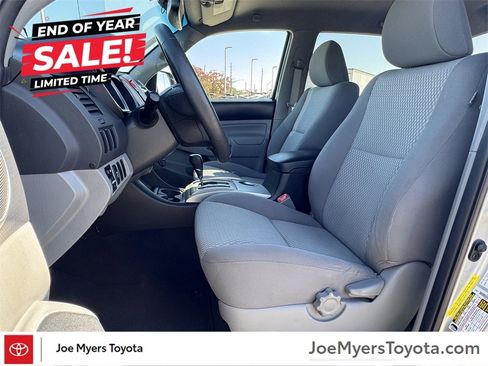 Used 2012 Toyota Tacoma PreRunner image 16