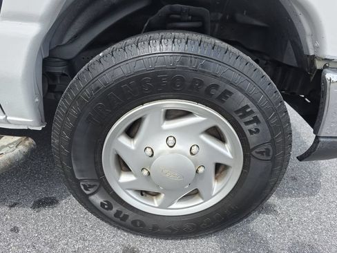 Used 2009 Ford E-250 and Econoline 250 RWD image 25