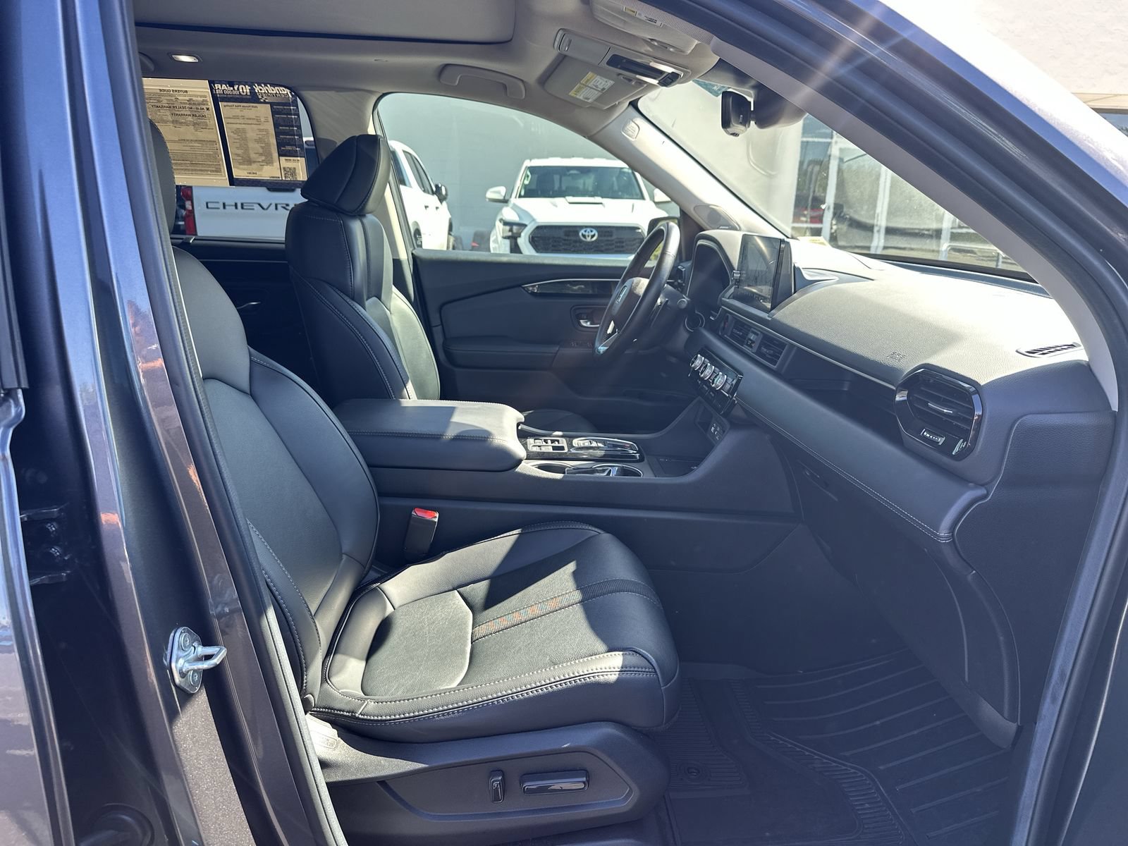 Used 2025 Honda Pilot Touring image 22