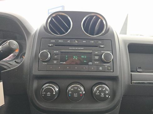 Used 2016 Jeep Patriot High Altitude image 15