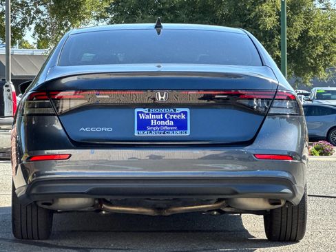 Used 2025 Honda Accord SE image 5