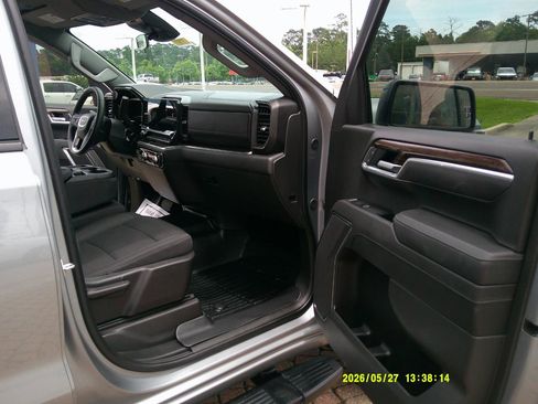 Used 2025 GMC Sierra 1500 Elevation w/ X31 Off-Road Package AWD/4WD image 16