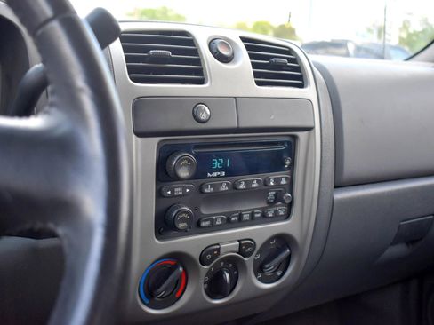 Used 2005 Chevrolet Colorado LS image 22