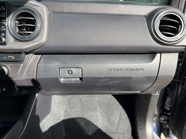 Used 2023 Toyota Tacoma TRD Sport w/ Technology Package AWD/4WD image 31