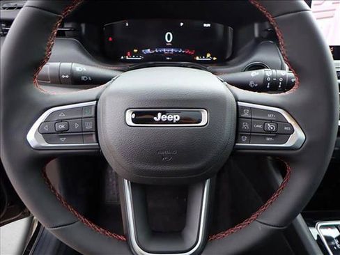 New 2026 Jeep Compass Trailhawk w/ Sun, Sound & Navigation Group AWD/4WD image 15