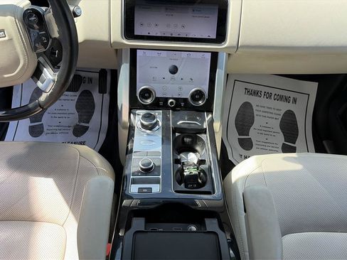 Used 2018 Land Rover Range Rover HSE AWD/4WD image 16