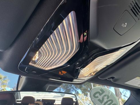 Certified 2025 BMW 330i Sedan w/ Premium Package image 26