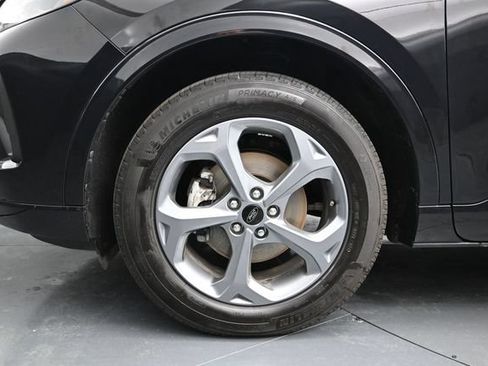 Used 2024 Ford Escape ST-Line w/ Tech Pack #1 AWD/4WD image 17