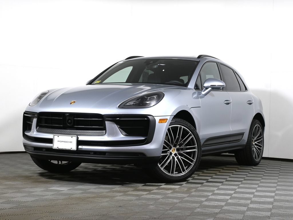 Used 2026 Porsche Macan AWD/4WD image 1