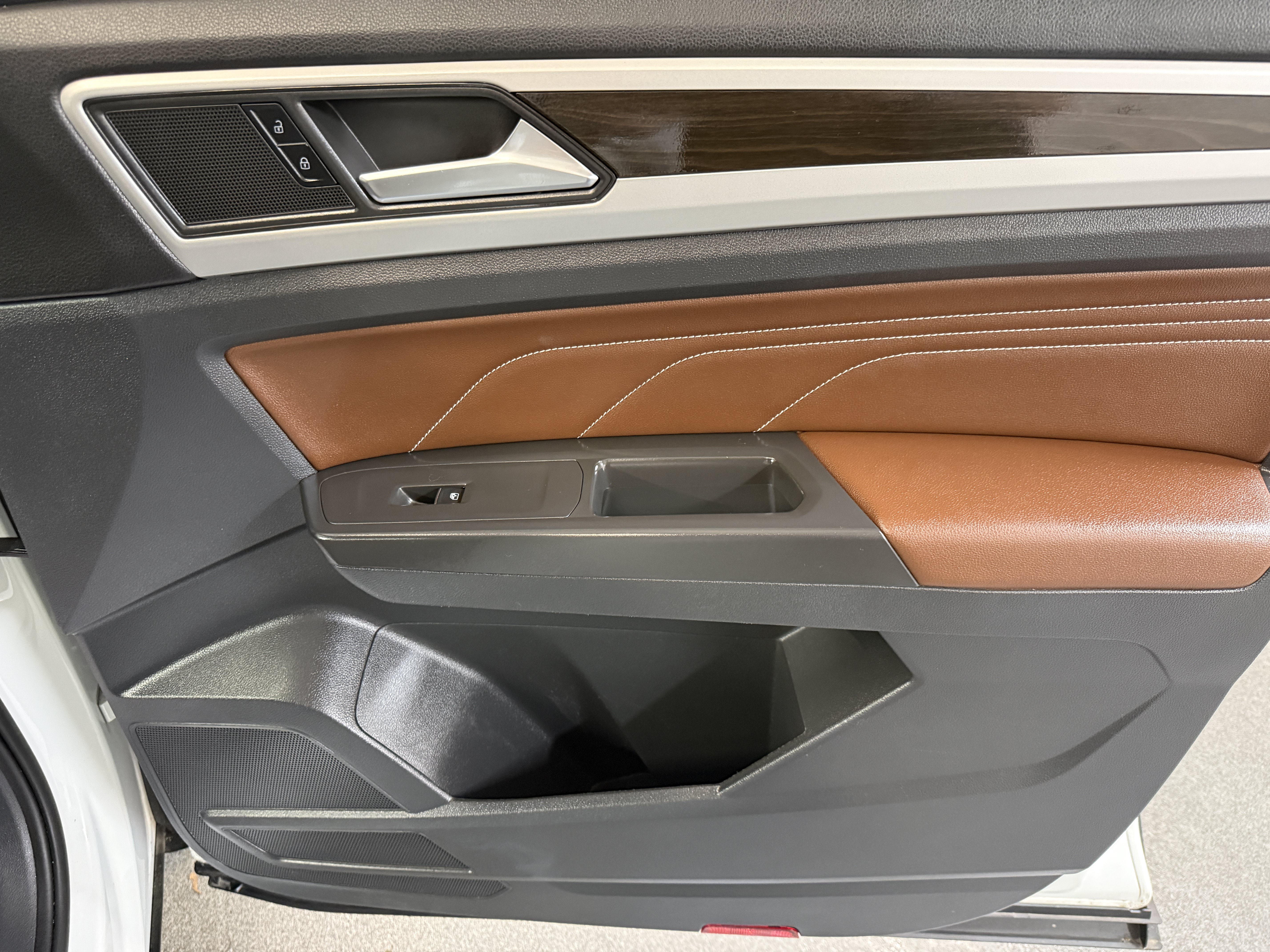 Certified 2023 Volkswagen Atlas SE AWD/4WD image 23