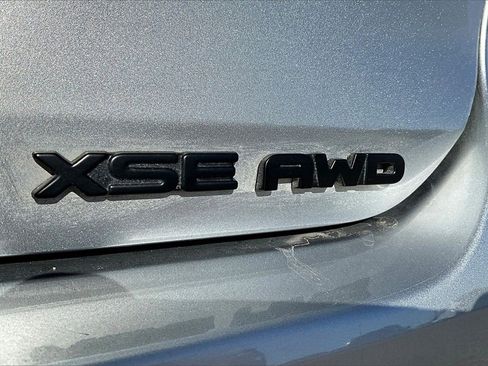 Used 2023 Toyota Highlander XSE image 7