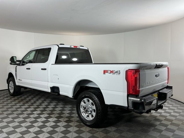 Used 2024 Ford F350 XLT w/ FX4 Off-Road Package AWD/4WD image 6