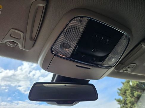 Used 2022 Chrysler 300 Touring L RWD image 29