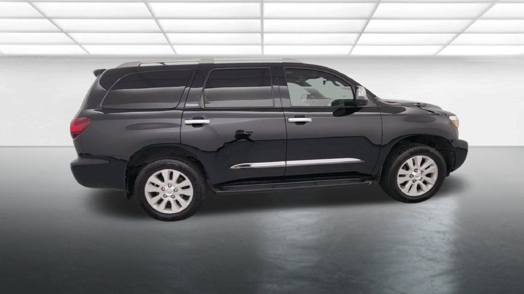 Used 2019 Toyota Sequoia Platinum AWD/4WD image 8