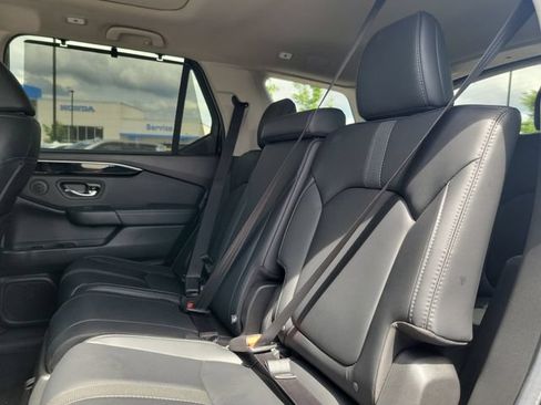 Certified 2024 Honda Pilot Touring image 29