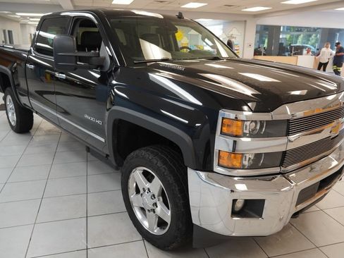 Used 2015 Chevrolet Silverado 2500 LTZ w/ Duramax Plus Package AWD/4WD image 14