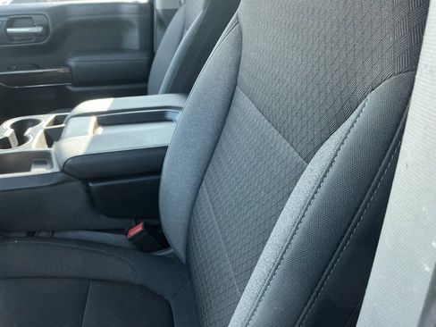 Used 2019 GMC Sierra 1500 SLE w/ SLE Value Package image 5