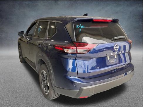 Used 2025 Nissan Rogue SV FWD image 5