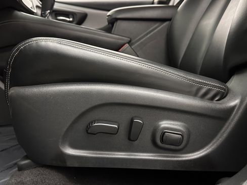 Used 2022 Nissan Murano SV FWD image 13
