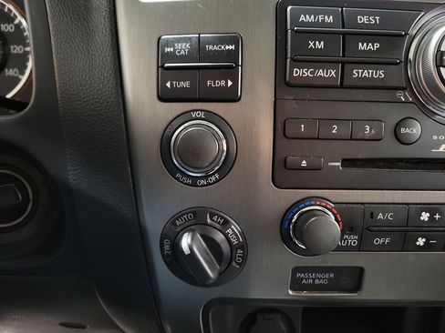 Used 2015 Nissan Armada Platinum image 19