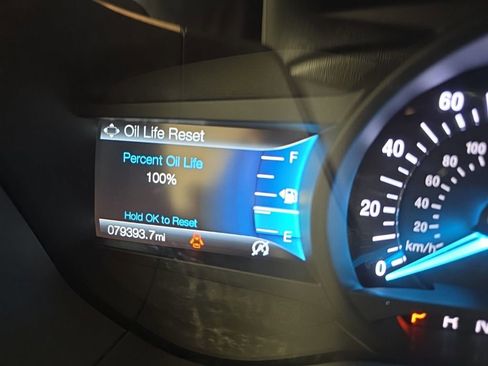 Used 2019 Ford Fusion SEL FWD image 16