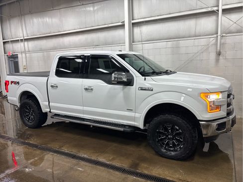 Used 2016 Ford F150 Lariat w/ Equipment Group 502A Luxury image 27