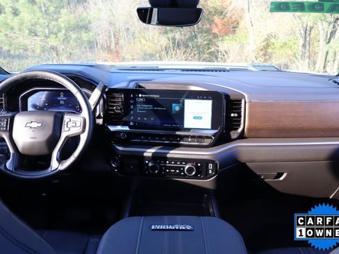 Used 2025 Chevrolet Silverado 2500 High Country w/ High Country Premium Package image 15