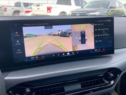 Certified 2025 BMW 230i Coupe image 22