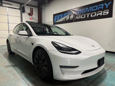 Used 2021 Tesla Model 3 Long Range image 1