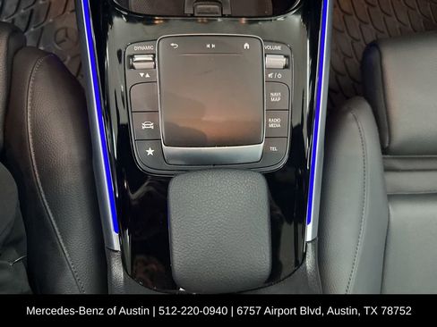 Certified 2023 Mercedes-Benz GLB 250 4MATIC image 18