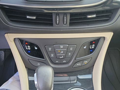 Used 2017 Buick Envision Preferred image 30