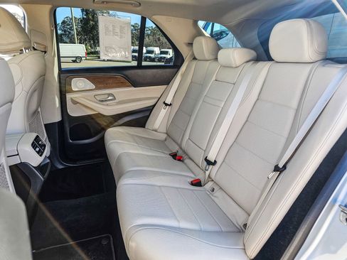 Certified 2025 Mercedes-Benz GLE 350 4MATIC image 21