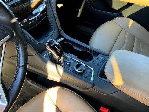 Used 2022 Cadillac XT6 Premium Luxury w/ Platinum Package image 17