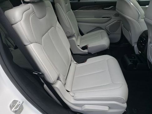 Used 2023 Jeep Grand Cherokee L Overland w/ Advanced Protech Group III image 45