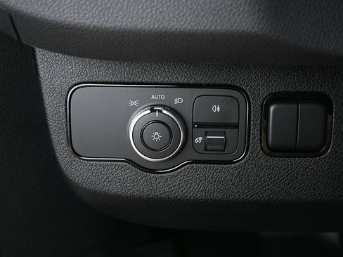 Used 2026 Mercedes-Benz Sprinter 3500 image 9