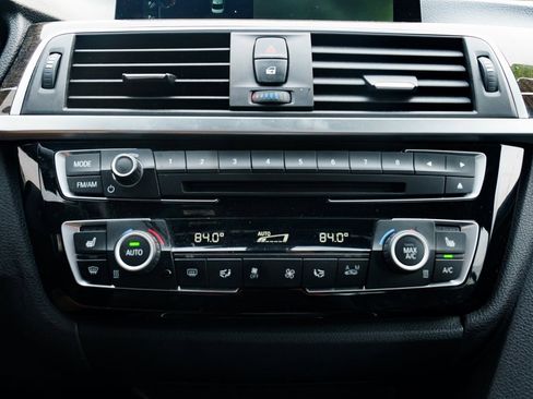 Used 2017 BMW 340i xDrive Sedan image 14