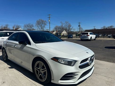 Used 2019 Mercedes-Benz A 220 4MATIC image 3