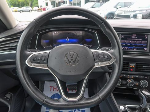 Used 2024 Volkswagen Jetta SE FWD image 27