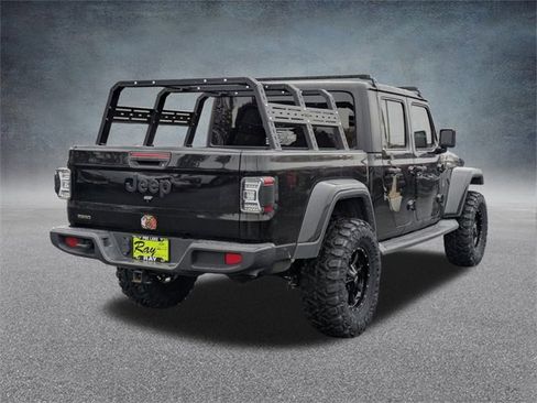 Used 2022 Jeep Gladiator Sport image 4