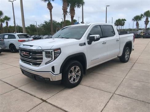Used 2024 GMC Sierra 1500 SLT image 4