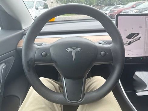 Used 2020 Tesla Model 3 Long Range AWD/4WD image 23
