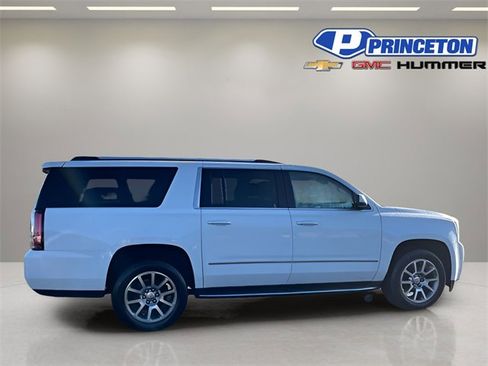 Used 2019 GMC Yukon XL Denali image 5
