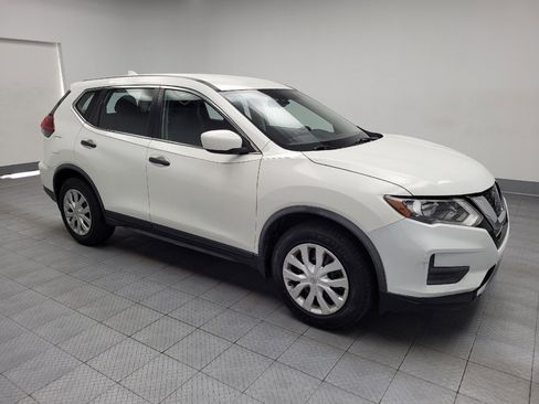 Used 2020 Nissan Rogue S FWD image 11