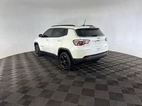 Used 2020 Jeep Compass Latitude w/ Cold Weather Group AWD/4WD image 7
