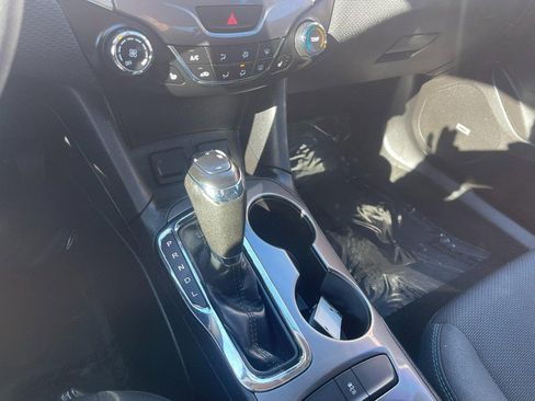 Used 2017 Chevrolet Cruze LT w/ Sun And Sound Package image 31