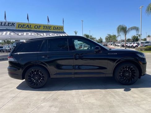 New 2026 Lincoln Aviator Reserve w/ Jet Appearance Package AWD/4WD image 6