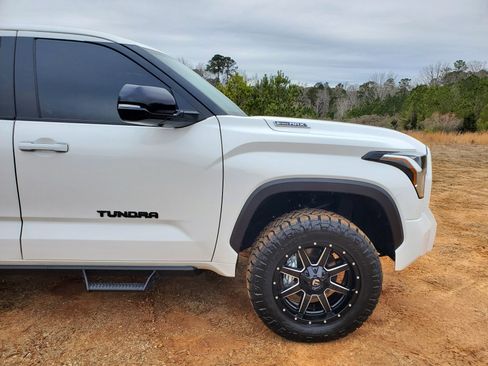 Used 2025 Toyota Tundra Limited image 45