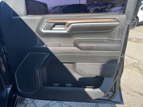 Used 2022 Chevrolet Silverado 1500 LT image 18